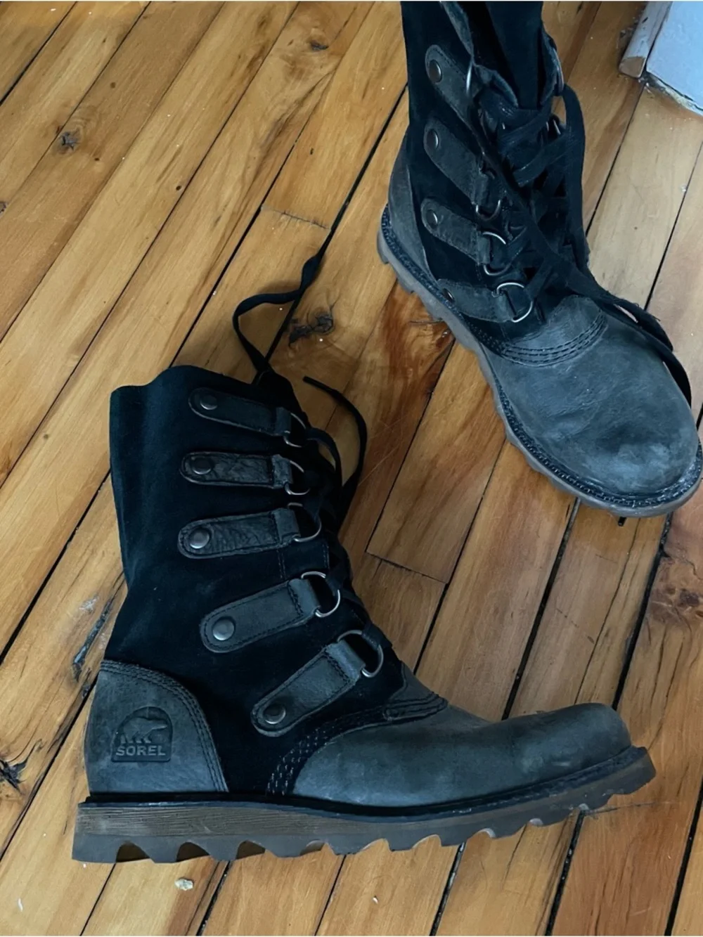 Sorel Women Black Suede Lace-Up Combat Boots - Picture 2 of 5